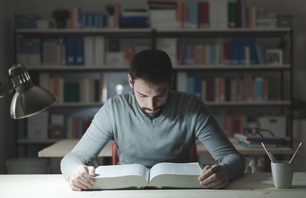 بختک چیست و به سراغ چه کسانی می رود | چرا در خواب دچار حالت بختک می شویم؟
