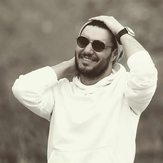کافه اینستا با جواد عزتی بازیگر سینما و تلویزیون +عکس