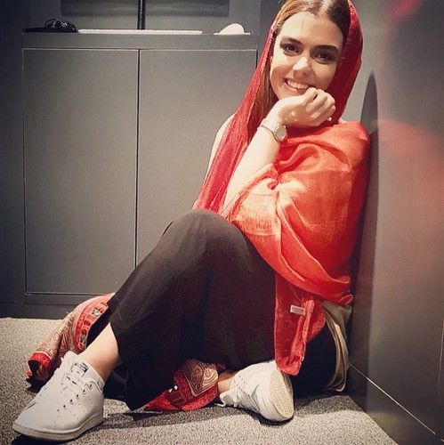 تصاویر بازیگران و اخبار چهره ها در شبکه های اجتماعی (496)