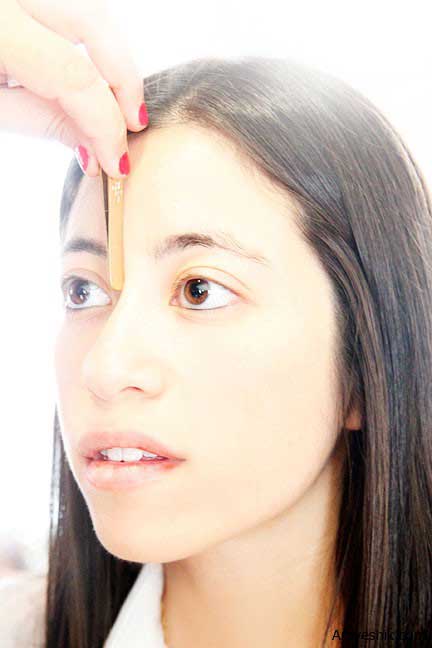 آموزش تصویری برداشتن ابرو به روش حرفه ای
