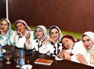 شوخی بهاره رهنما با گلزار که به خنده حضار ختم شد