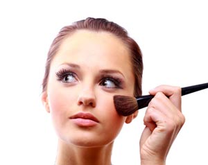 خطاهای آرایشی که پیرتر نشانتان می دهد
