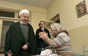 خنده‌های جالب حسن روحانی +عکس