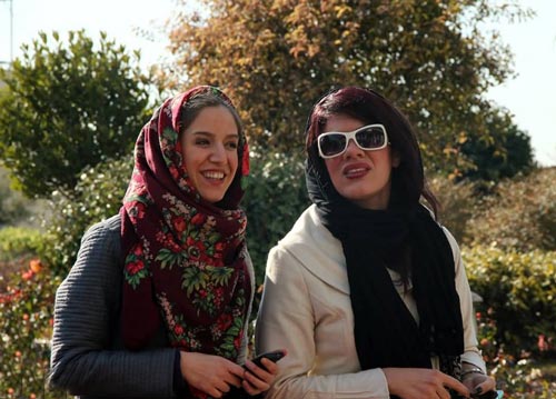 عکس های جالب از پوشش زنان هنرمند ایرانی در جشنواره فیلم فجر
