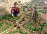 تصویر بی نظیراز نبوغ یک کودک روستایی ایرانی