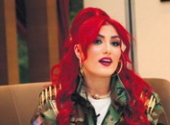 داعش به دنبال این زن زیبا