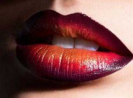 آموزش تصویری رژ لب چند رنگ