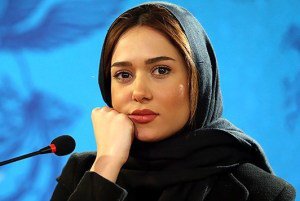 عکس سلفی جالب پریناز ایزدیار و و دوبیتی های همینجوری