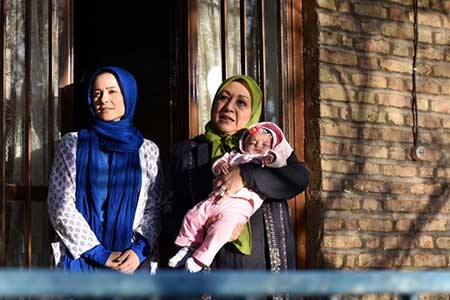 دردسرهای فرحان و لطیف با این دختر زیبا