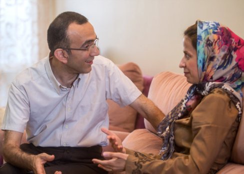 تصاویر زیبا از زندگی مشترک زن و شوهری که ام اس دارند