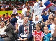 زنان زیبای روس هواداران والیبال در ورزشگاه آزادی