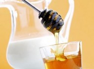 خواص مصرف شیر با گلاب و عسل