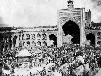 تصاویر و توضیحاتی درباره ساخت اولین بنای حرم امام رضا