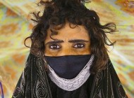 به تصویر کشیدن زندگی بسیار سخت زنان بادیه نشین