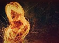 عکس و پرده برداری از خود سوزی زن باردار مشهدی جلوی چشم خانواده