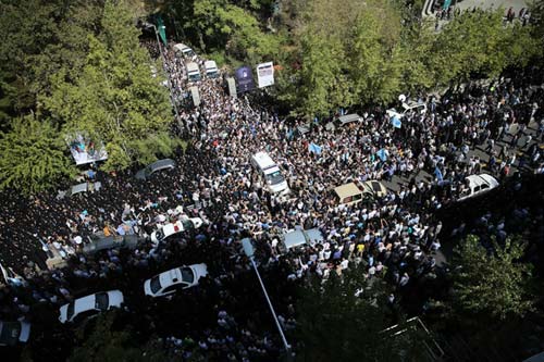 مراسم تشییع زائران کشته شده در منا در تهران + تصاویر