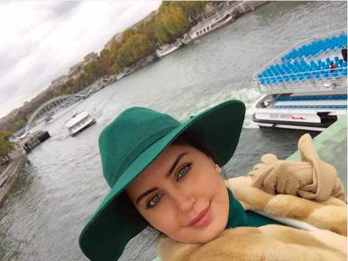 تازه ترین عکسهای الناز شاکر دوست در پاریس