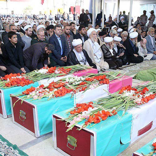 گریه هاشمی رفسنجانی در تشییع قربانیان منا ‬+ تصاویر