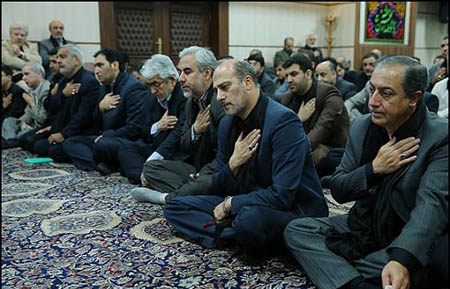 اشک های سوزناک حسن روحانی + عکس