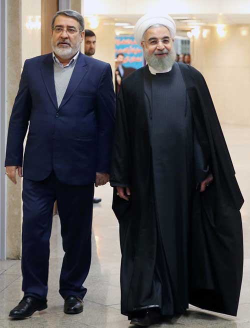حسن روحانی در انتخابات خبرگان رهبری ثبت نام کرد +عکس