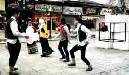 دستگیری دختر و پسری که در رشت رقص خیابانی کردند +عکس