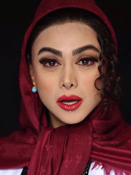 عکس های دیدنی آزاده صمدی با آرایش جلف