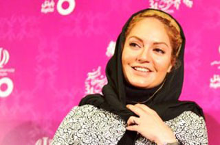 تیپ مهناز افشار در جشنواره فیلم فجر 94 و سانسور حرفهایش +عکس