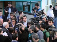 محمدجواد ظریف و همسرش در حال رای دادن +عکس