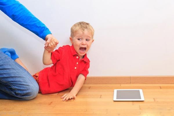 دنیای پر از خطر فضای مجازی برای بچه ها