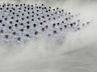 نظم و هماهنگی بی نظیر چینی ها در اجرای مانور