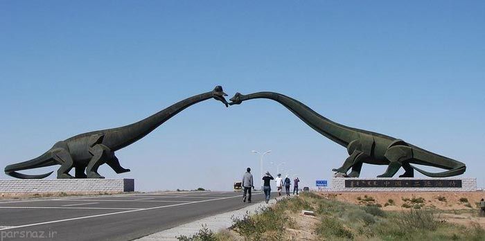 خانه دایناسورها در صحرای چین +عکس