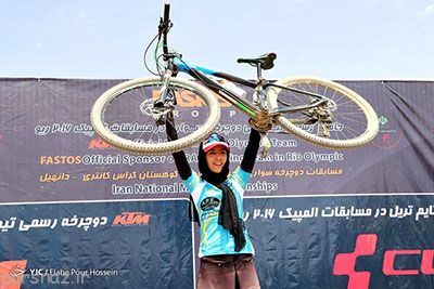 مسابقه دوچرخه سواری زنان در شیراز +عکس