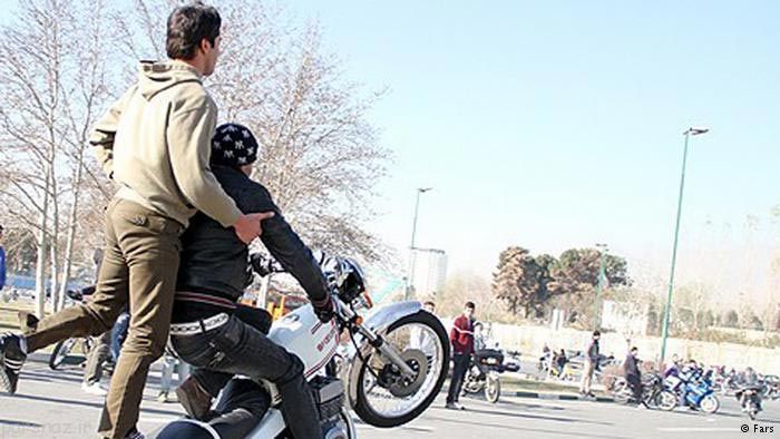 جوانان ایرانی و بازی موتور مرگ بار