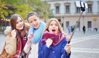 پیری زودرس با گرفتن عکس سلفی به سراغتان می آید