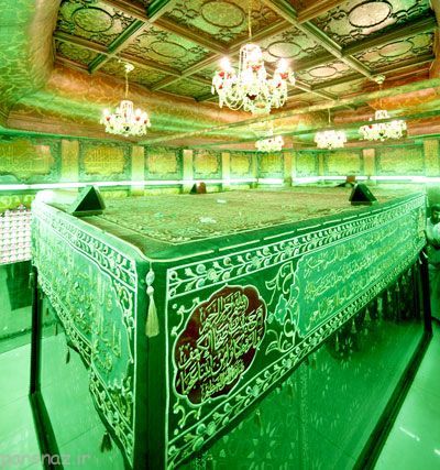 شعری که روی مزار حضرت عباس نقش بسته است
