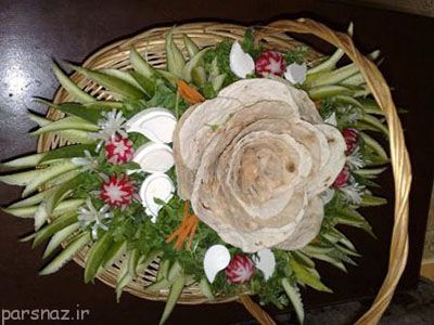 سفره عقد و تزیینات زیبای نان و سبزی