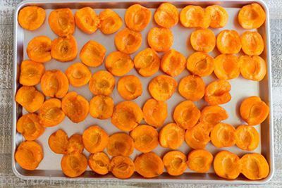 طرز تهیه لواشک زردآلو خوش طعم و عالی