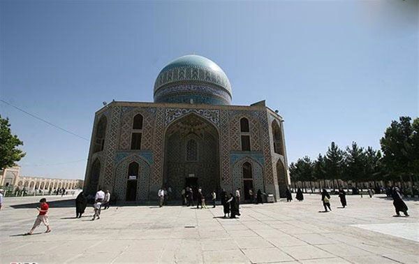 سفر به مشهد هم زیارت هم گردش
