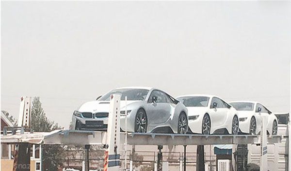 ماشین های BMW I8 در مسیر تهران +عکس