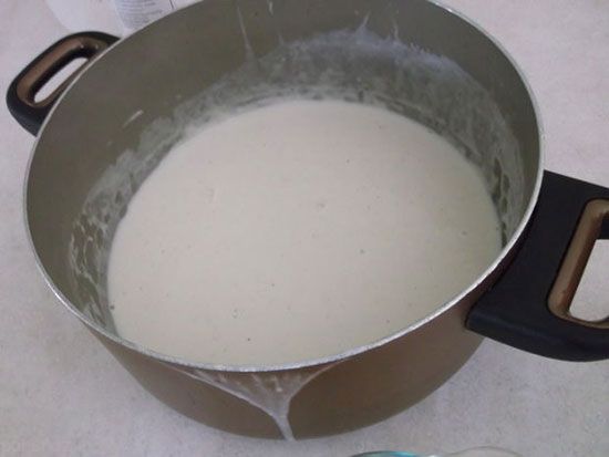آموزش تهیه ماکارونی و پنیر خوش طعم