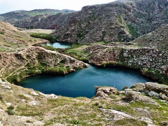 تالاب ها و دریاچه های زیبای ایران را ببینید