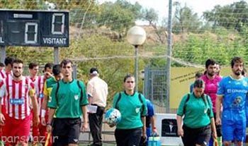 داور زن در مسابقه فوتبال و اهانت جنسیتی
