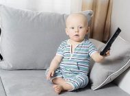 بچه ها نباید زیاد تلویزیون ببینند