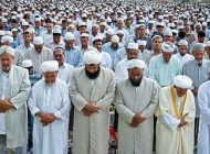 دلیل دست بسته نماز خواندن مذهب تسنن