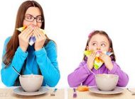 تربیت کودک با تشویق به کارهای مثبت