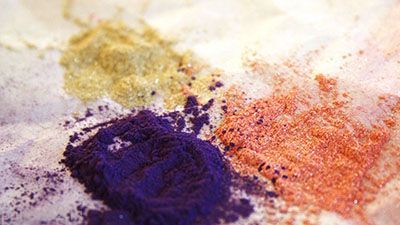 کدام رنگ سایه مناسب چشم شماست؟