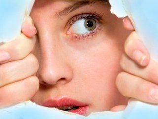 با افراد خیلی خجالتی چگونه رفتار کنیم؟