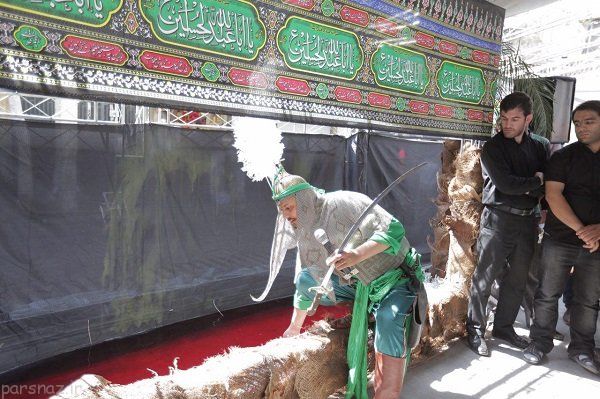 سنت هرساله اجرای تعزیه ماه محرم در بازار تهران