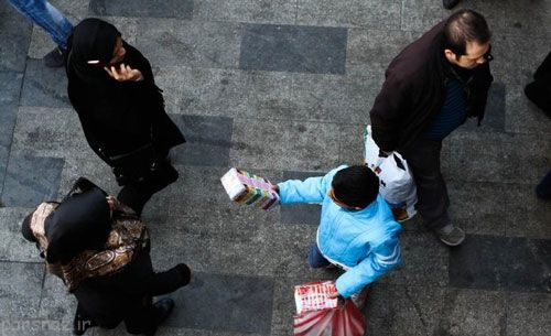 امرار معاش از راه دستفروشی در خیابان