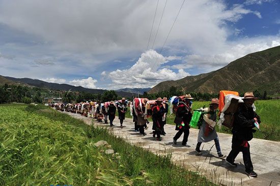 فستیوال برای برداشت محصول در تبت فستیوال برای برداشت محصول در تبت